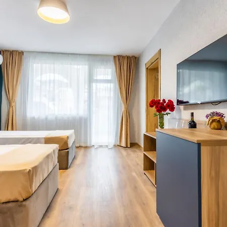 Laguna 4*